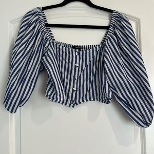Striped cropped top. Size Medium.